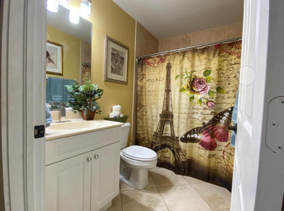 A Treasure Coast Gem- Private Entrance And Private Bathroom Port St. Lucie Zewnętrze zdjęcie
